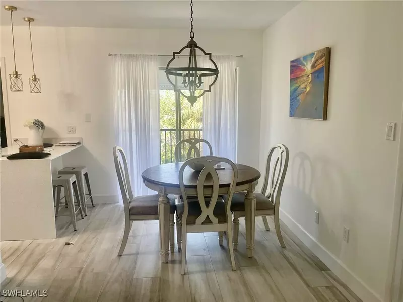 788 Park Shore DR #H36, Naples, FL 34103