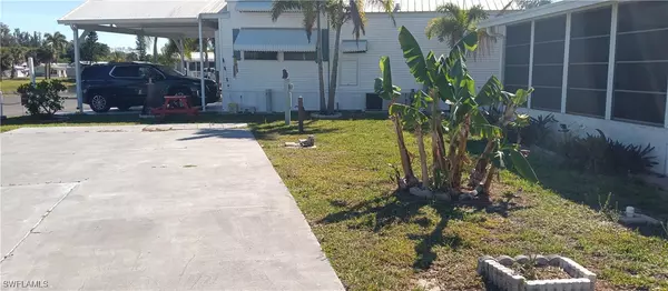 Moore Haven, FL 33471,1159 Daniels RD SE
