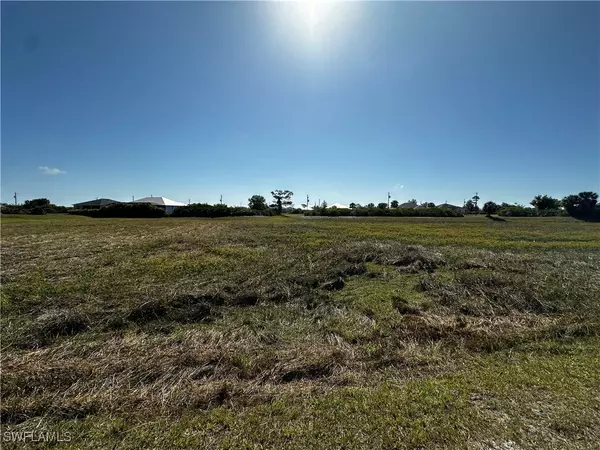 Rotonda West, FL 33947,174 Wright DR