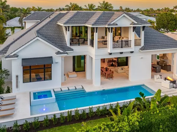 Naples, FL 34103,612 Binnacle DR