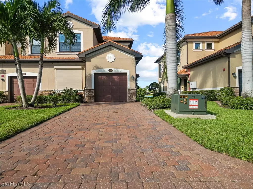 Bonita Springs, FL 34135,26205 PALACE LN #202