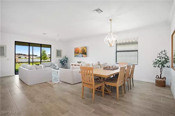 Fort Myers, FL 33913,11512 Shady Palm WAY