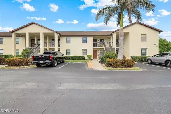 Fort Myers, FL 33919,9270 Lake Park DR #206