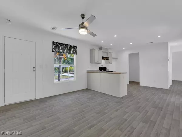 Estero, FL 33928,21180 Cypress Park CIR