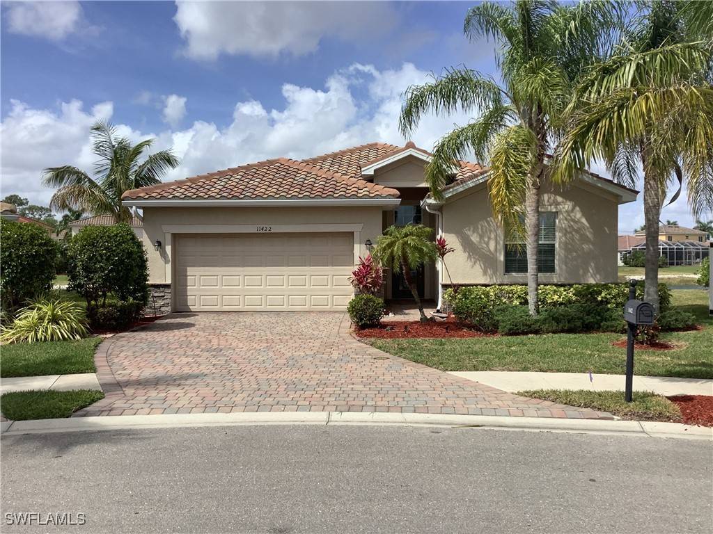 11422 Icarus CIR, Lehigh Acres, FL 33971
