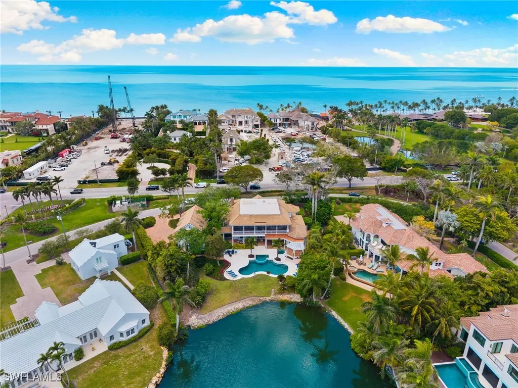 Naples, FL 34102,2325 Lantern LN