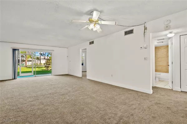 North Fort Myers, FL 33917,7068 Nantucket CIR #3