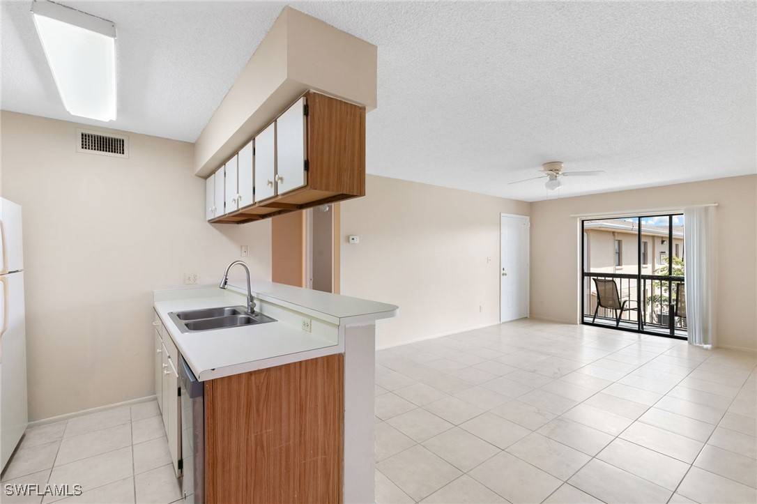 Fort Myers, FL 33919,5317 Summerlin RD #1713