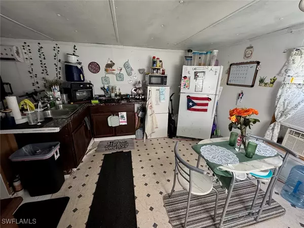 Clewiston, FL 33440,710 Cypress CIR