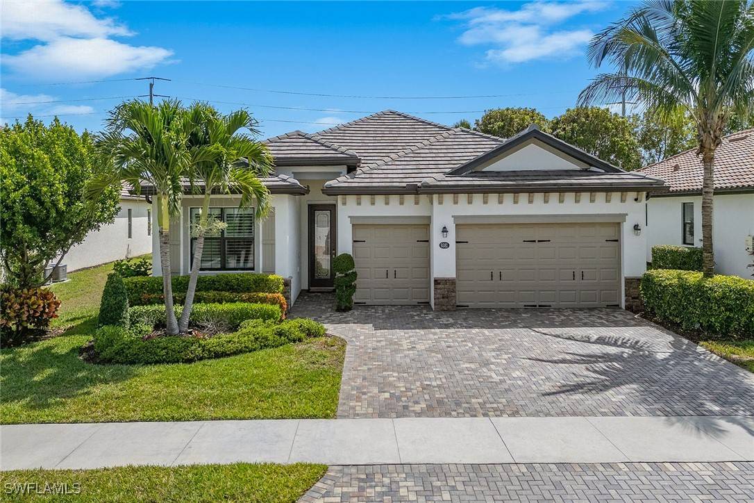 9381 Glenforest DR, Naples, FL 34120