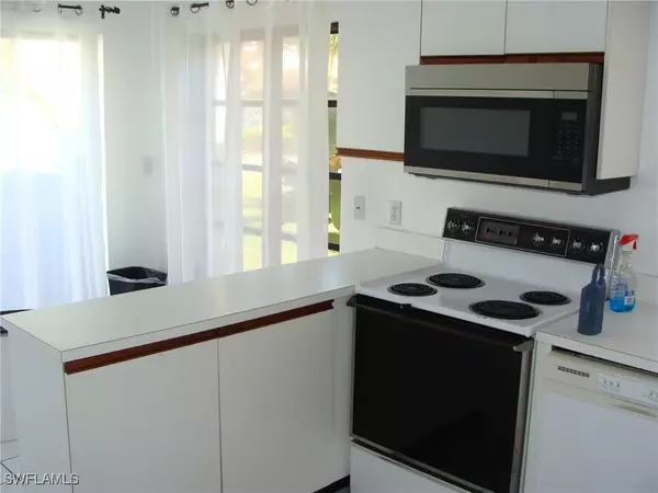 Naples, FL 34108,857 Reef Point CIR