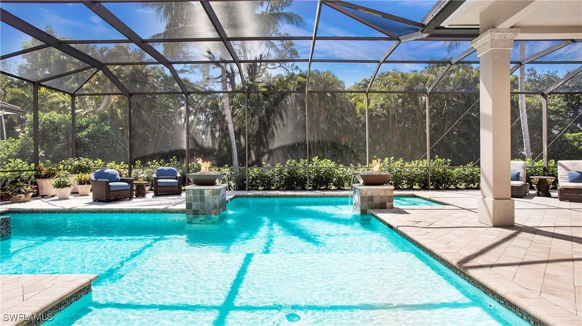 645 Rudder RD, Naples, FL 34102