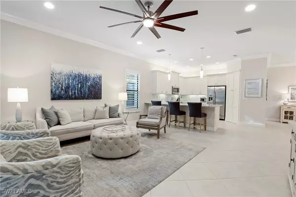 Naples, FL 34109,13435 Silktail DR