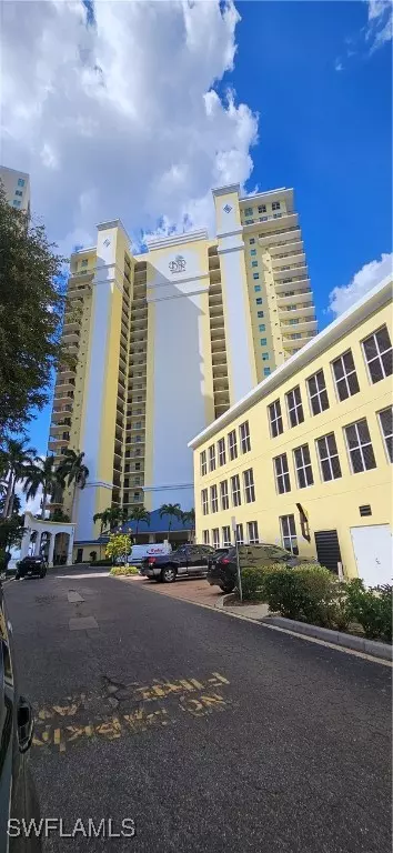 Fort Myers, FL 33916,2797 1st ST #804