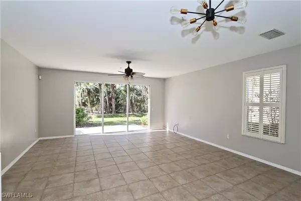Naples, FL 34105,1055 Albany CT #217