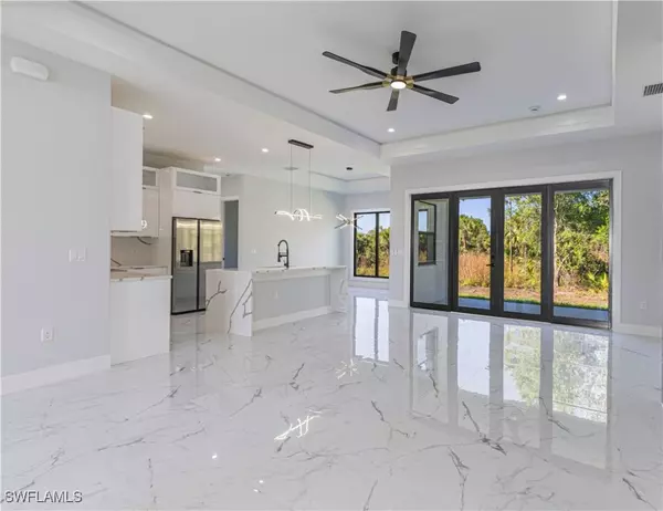 Naples, FL 34117,157 Everglades BLVD S