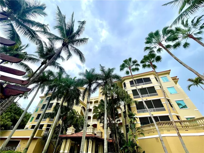 2748 Tiburon BLVD E #C-103, Naples, FL 34109