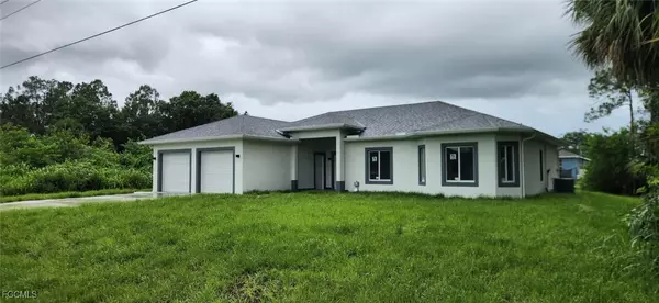 128 Bell BLVD S #Main house, Lehigh Acres, FL 33974