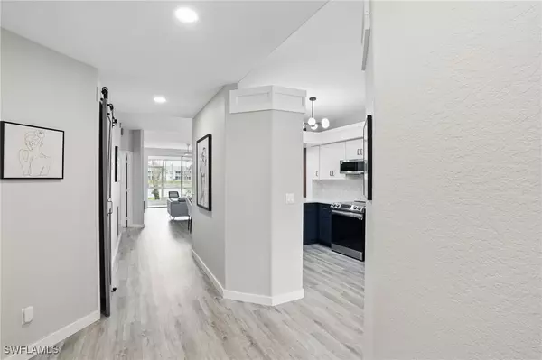 Naples, FL 34110,1220 Sarah Jean CIR #L103
