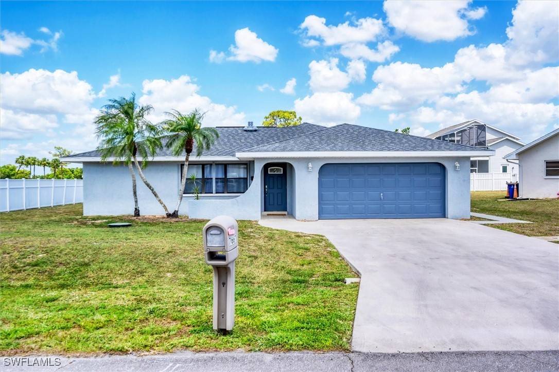 7667 LAUREL VALLEY RD, Fort Myers, FL 33967