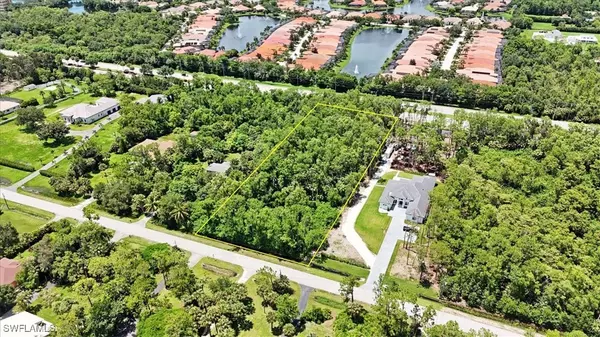 Naples, FL 34116,5665 Napa Woods WAY