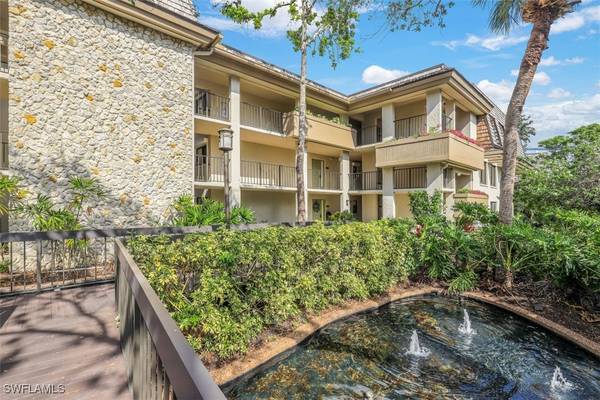 5954 Pelican Bay BLVD #222, Naples, FL 34108