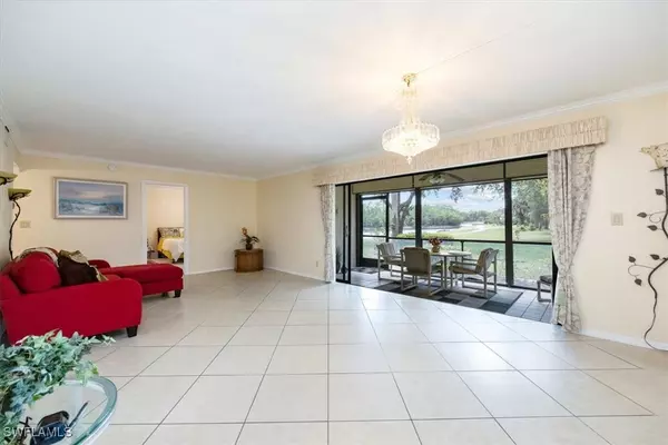Naples, FL 34110,536 Lake Louise CIR #B102