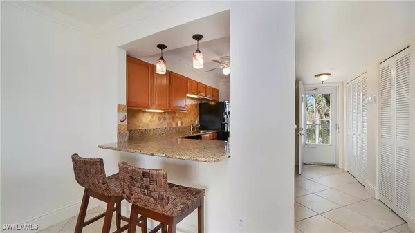 Naples, FL 34102,1666 Osprey AVE #204