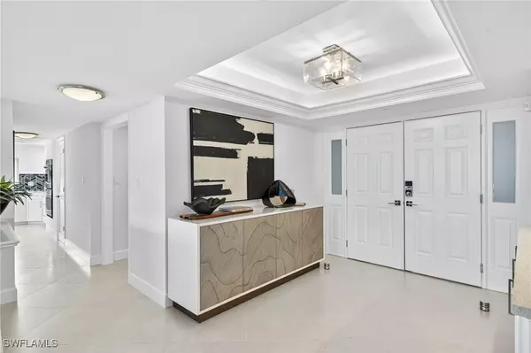 Naples, FL 34103,4031 Gulf Shore BLVD N #3E