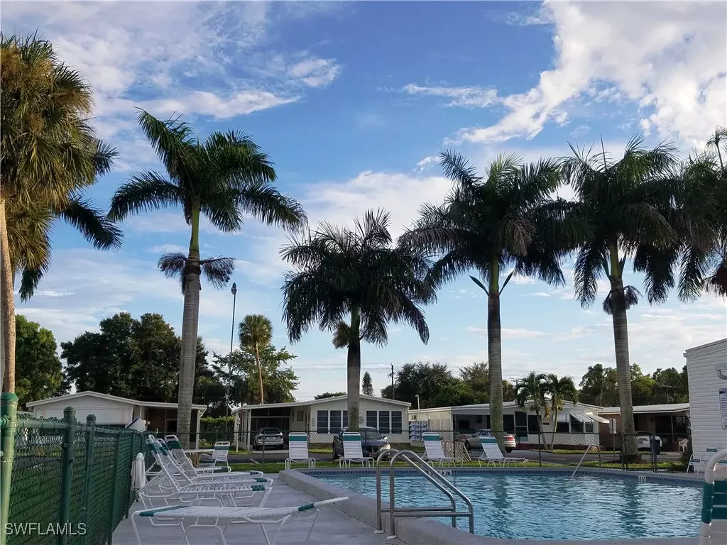 Naples, FL 34114,27 Amethyst AVE #27A