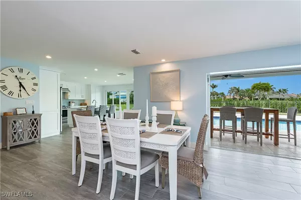 Naples, FL 34103,595 Wedge DR