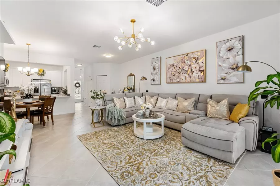 2926 Citrus ST, Naples, FL 34120