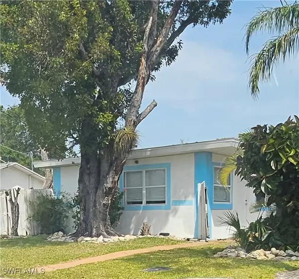 2631 Becca AVE, Naples, FL 34112