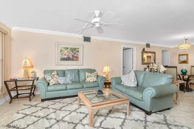 4300 Belair LN #1, Naples, FL 34103