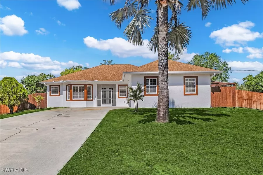 1417 5th AVE, Lehigh Acres, FL 33972