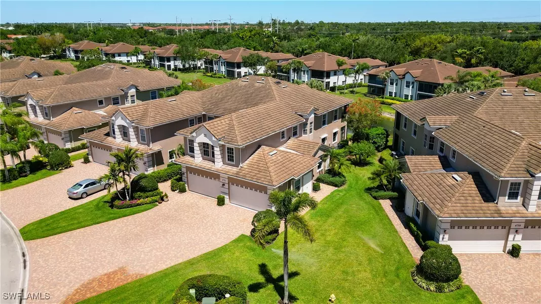 4752 STRATFORD CT #1404, Naples, FL 34105