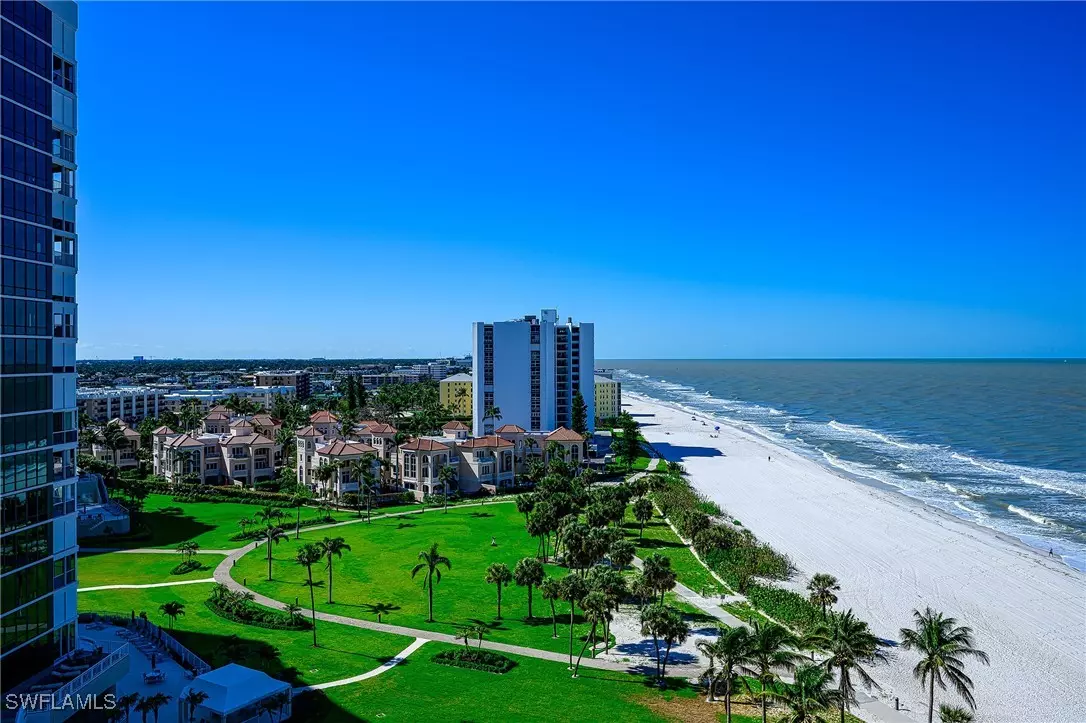Naples, FL 34103,4001 Gulf Shore BLVD N #1105