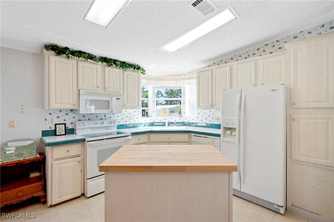 North Fort Myers, FL 33903,126 Wispy DR