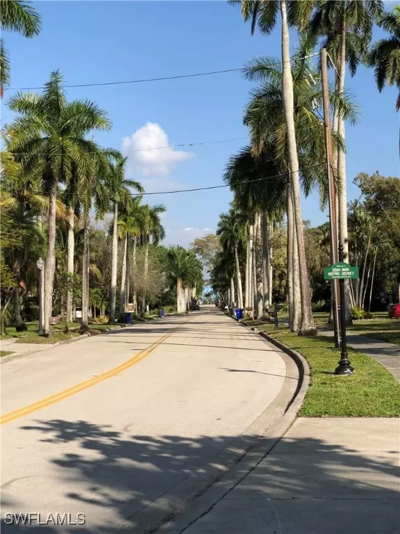 Fort Myers, FL 33916,2610 Providence ST #2