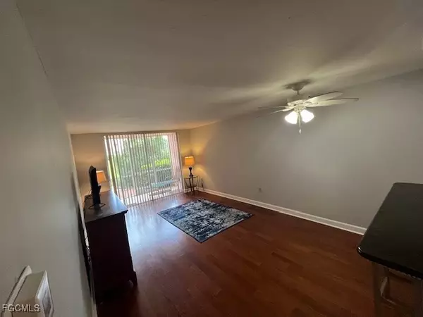 Naples, FL 34105,150 Turtle Lake CT #107