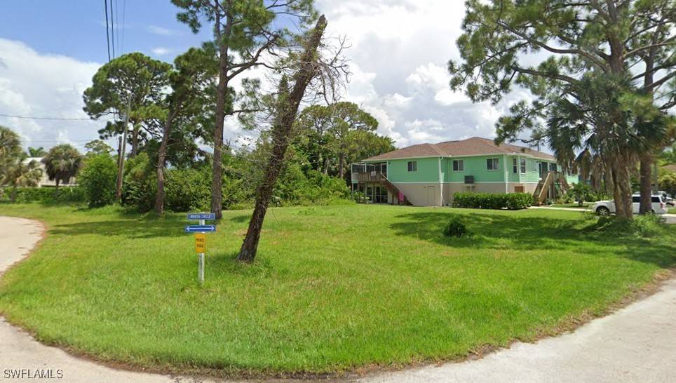 3615 RIVIERA CIR, Bonita Springs, FL 34134