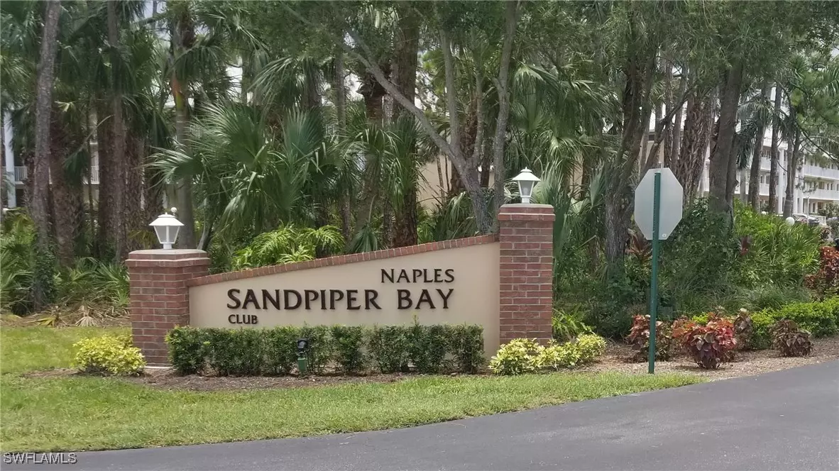 Naples, FL 34112,3061 Sandpiper Bay CIR #J301