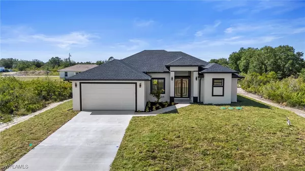 2705 68th ST W, Lehigh Acres, FL 33971