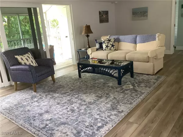 Naples, FL 34112,202 Peppermint LN #2