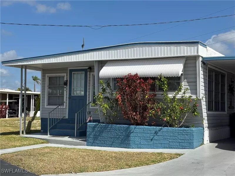 55 Channel LN, Fort Myers, FL 33905