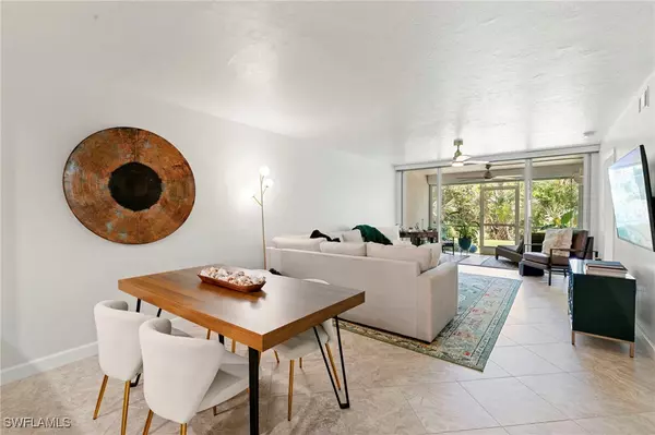 Naples, FL 34110,15171 Cedarwood LN #3105