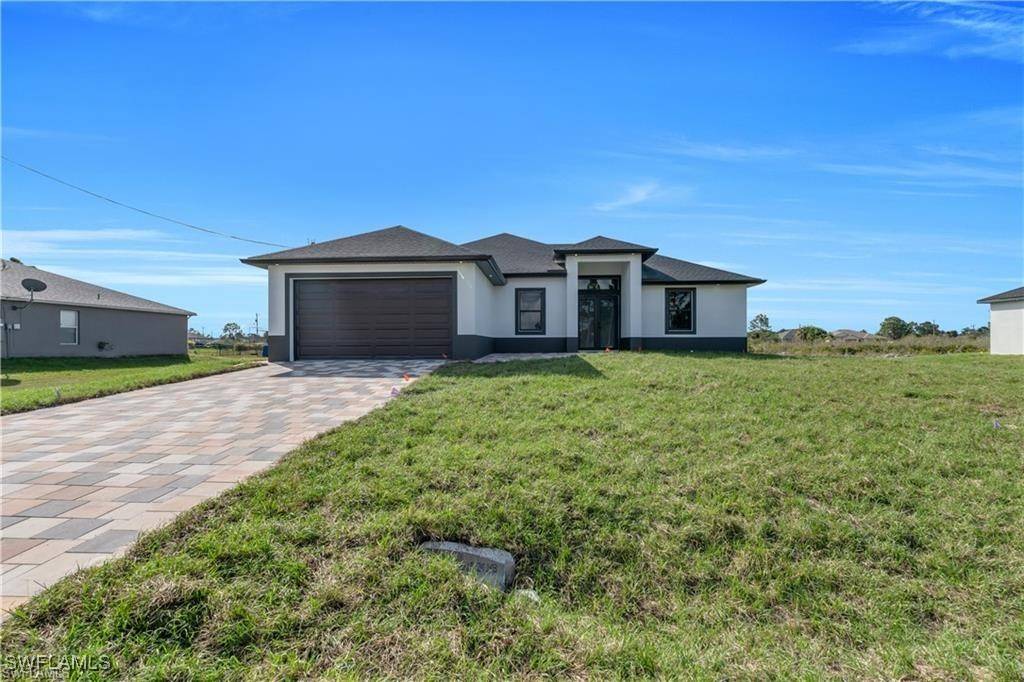 1006 Pine AVE, Lehigh Acres, FL 33972