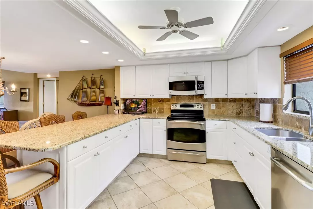 Fort Myers, FL 33919,4811 S Landings DR #202