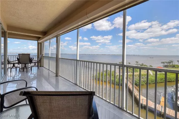 Fort Myers, FL 33908,15220 Portside DR #301