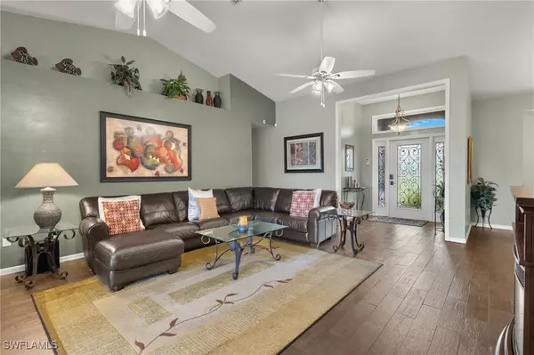 Cape Coral, FL 33914,1137 SW 37th ST